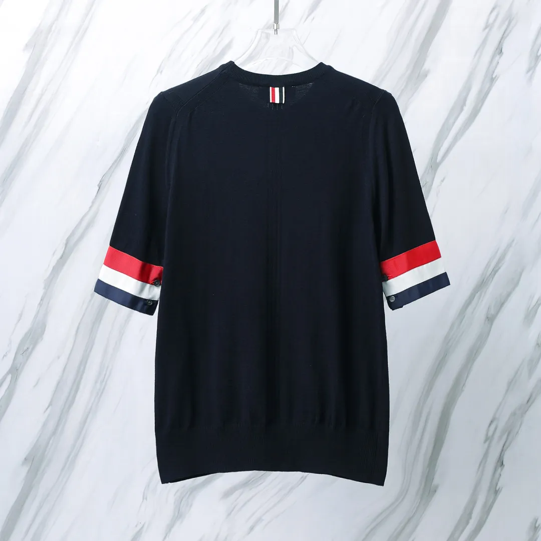 ：M 25（TB ） THOM BROWNE TB T Classic Breathable Authentic Quality + Authentic + Same Style Size：0/1/2/3/4 ：White/Black/Navy Blue/Light Gray